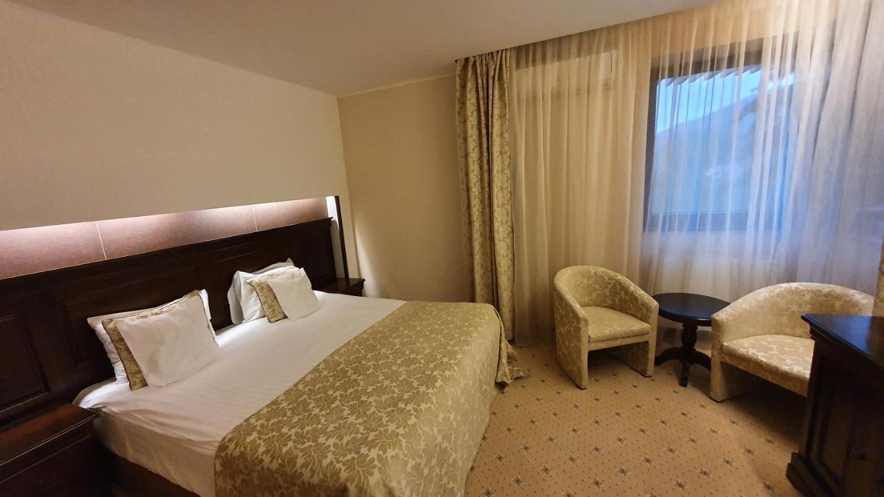 Apartament 2706 Alpin Resort, Etaj 7, Poiana Brasov Bagian luar foto